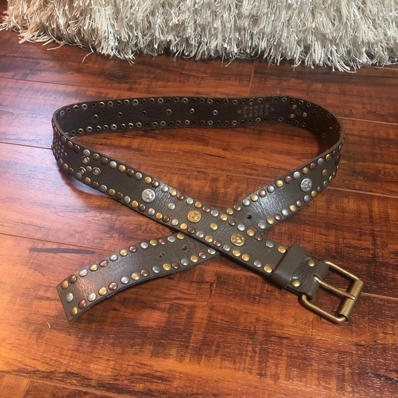 VINTAGE 1980\'S STUDDED LEATHER BELT main image 6
